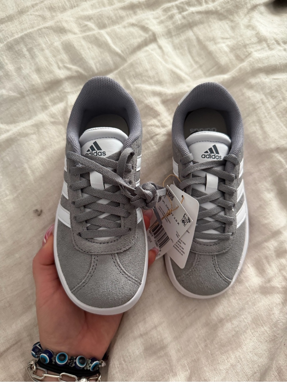 NEW Adidas Kids' VL Court 3.0 Gray & White Sneakers - Picture 2 of 7